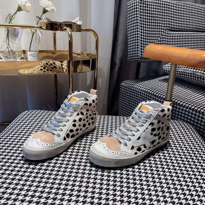 Classic Retro Small White Shoes