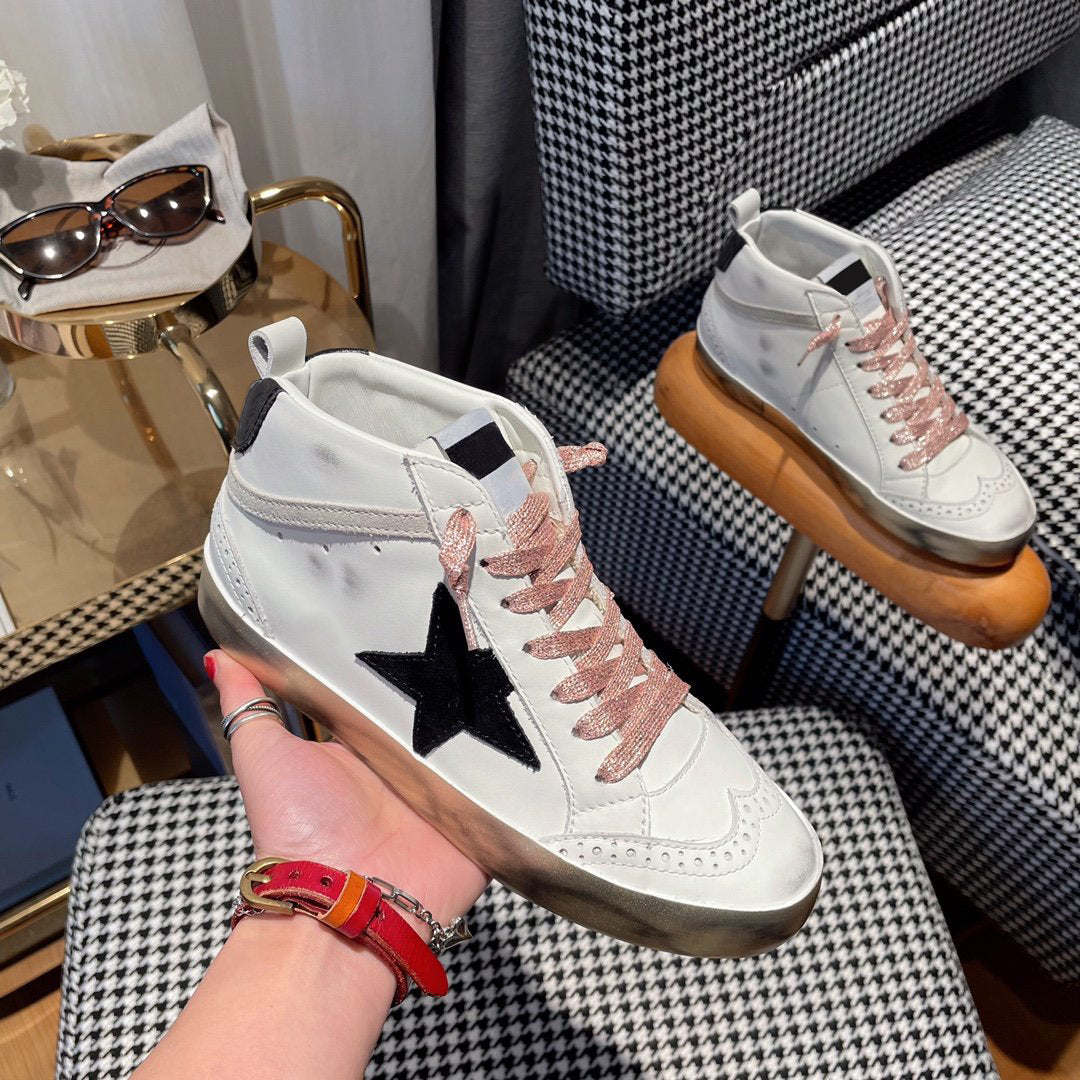 Classic Retro Small White Shoes