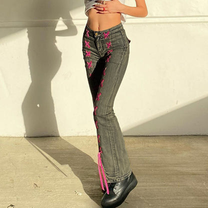 Color-contrasting Lace-up Slit Slightly Flared Jeans