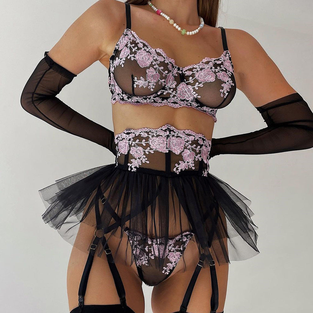 Mesh Embroidery Three-piece Lingerie